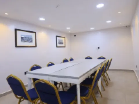 Five Clover Hotel Ilupeju Hotels in Mushin