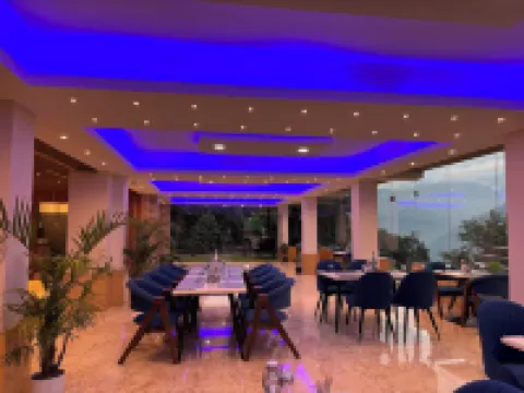 Wisteria Crystal Manor