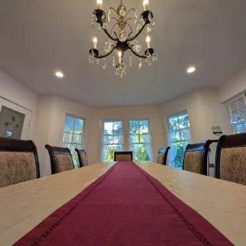 The Flowers House - Downtown Historic Home in the Heart of Mount Dora