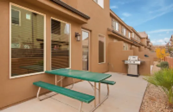 Zion's Den Townhouse