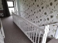 3 Bed Farmhouse - Sleeps 6 - Wifi - Free Parking