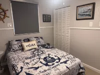 Beautiful & Meticulously Clean ~ Waterfront Bungalow ~ Pool!