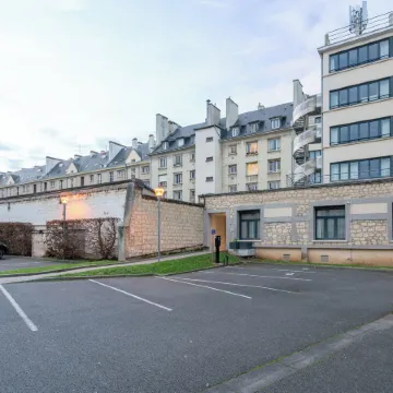 B&B HOME Caen Centre Gare