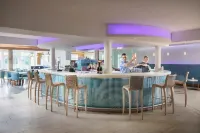 St Michaels Resort, Falmouth - bar