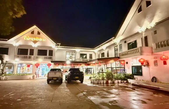 佩斯沃內酒店