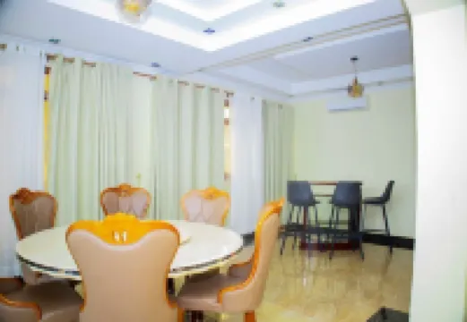 แวนทิค โฮมส์ โรงแรมใน