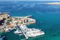 Club Cantamar Beach Hotel & Marina