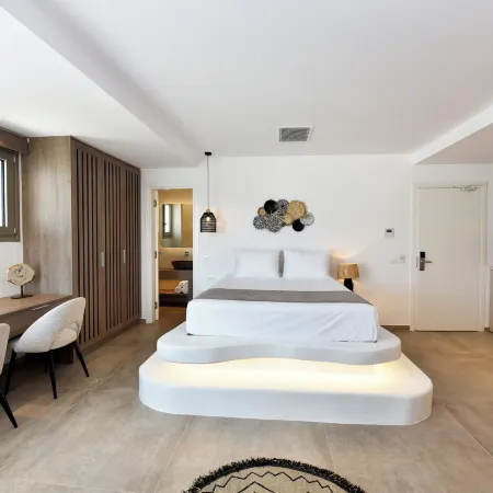 Anais Milos Suites
