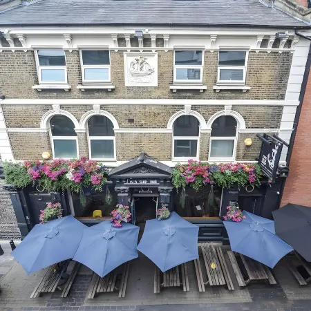 Old Ship Inn Hackney Отели рядом с достопримечательностью «Театр Хакни-Эмпайр»