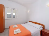 Apartments Marietta Hotels in Opcina Razanac