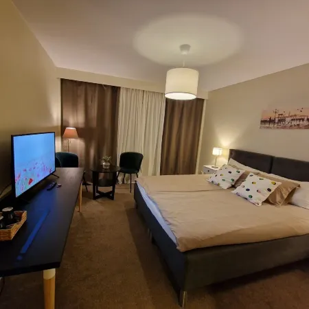 Noah Longstay Отели в г. Вестерос