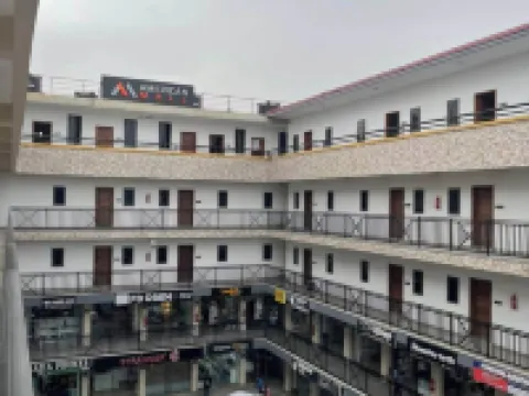 アメリカンモール アクラのホテル