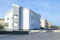 Privilege Pool Apartments - Nouto- ja jättöpalvelut
