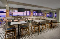 DoubleTree Beach Resort by Hilton Hotel Tampa Bay - North Redington Beach - bar