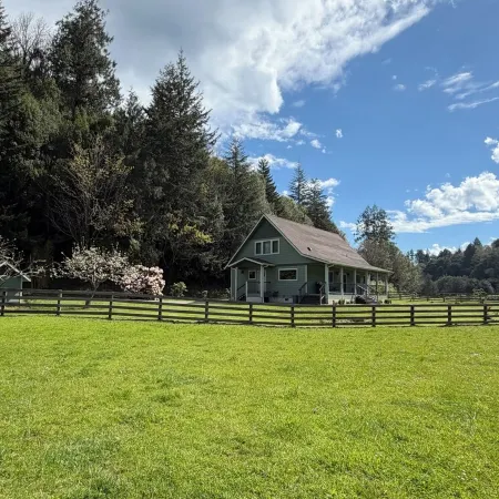 Enchanting Rural Home Short Drive to Bandon Beaches, Recreational Areas, Golf