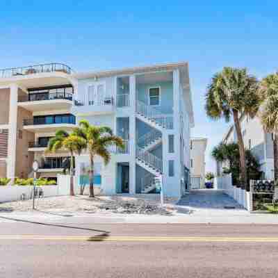 4B Balcony Beachfront Access to Indian Rocks Beach Hotel Exterior