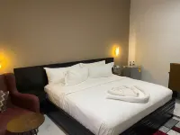 SNL Mountain View Hotel