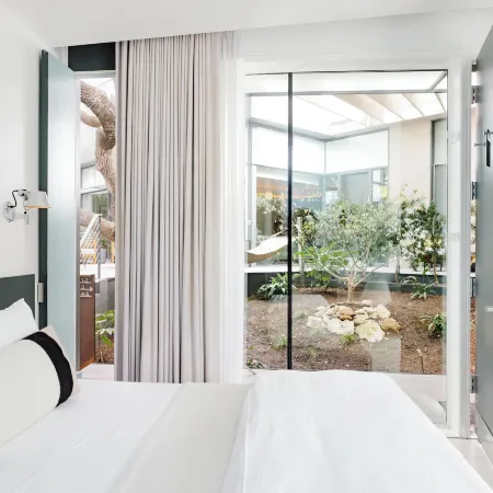 Frame Hotel - Treehouse (Formerly Kimber Modern)