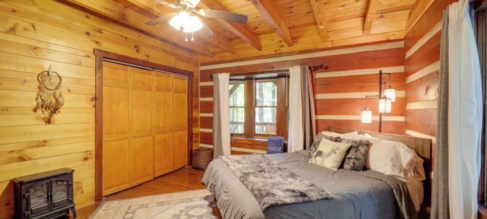 Family-Friendly Blue Ridge Cabin w/ Game Room! Hotels in Ashe County