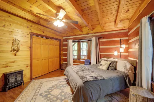 Family-Friendly Blue Ridge Cabin w/ Game Room! - Wifi