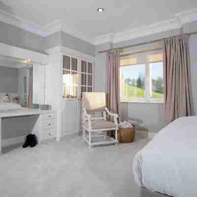 Homes in the Sun Winner - Spacious - Lake Views Rooms