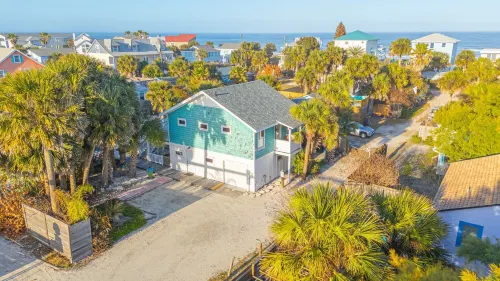 Large Pool. Private Beach Path. Vilano Beach House Closest to Historic St. Aug.