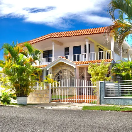 Local Gem in Aguada 3 min to Beach Отели в г. Агуада