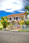 Local Gem in Aguada 3 min to Beach - balcony