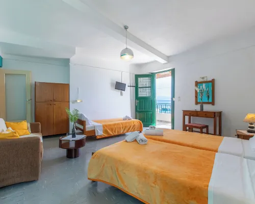 Akteon Rooms Hotels in Lampi