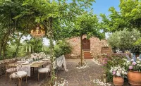 Relax in the Green, in the Municipality of Monteriggioni Just 7 km from Siena