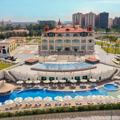 Rixos Montaza Alexandria Các khách sạn gần Bãi biển Mamoura