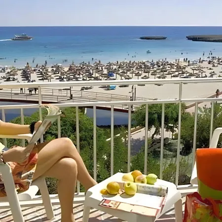 Apartamentos Playa Moreia