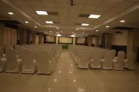 Hotel PL A Residency Tiruchirappalli - Parkering