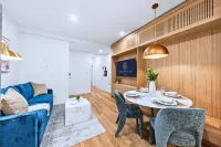 Casa Hotels Gerrard New Riverdale Basement Suite - 2-Star