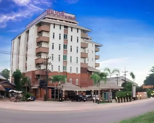 Century Grand Hotel Hotel di Bueng Kan