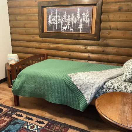 Valdez Lodge
