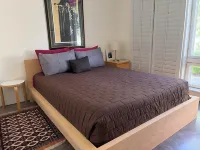 Mid-Century Modern on Private Beach, Designed by Award Winning Architect! - Balkoner