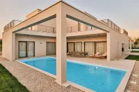 TARIA RESORT - piscina