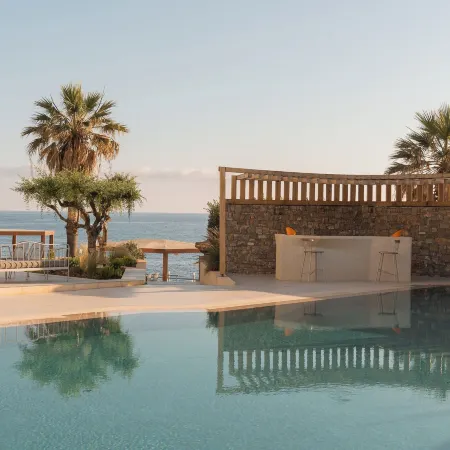 Pheia, Vriniotis Resorts