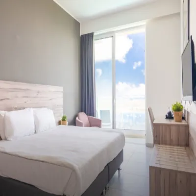 Hotel Viu57 골든 베이 비치 주변 호텔