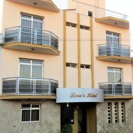 Lara's Hotel