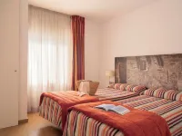 Aparthotel Ona Aucanada - Airport Shuttle