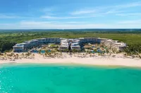 Hyatt Zilara Cap Cana - Infinity Pools