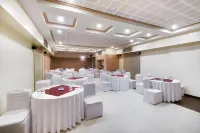7 Apple Hotel Pimpri Pune - sarapan