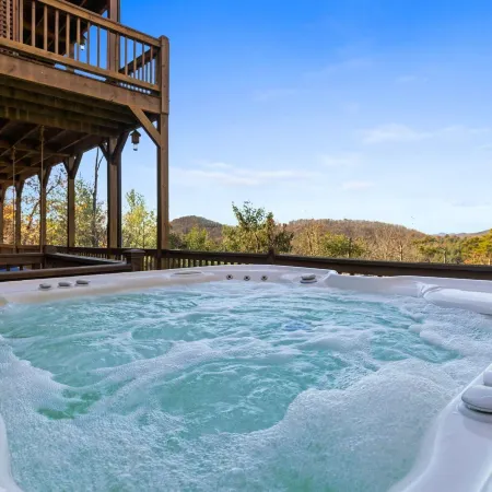 Family-friendly Cabin Hot Tub Games Views