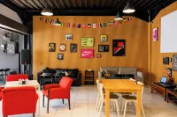 Collection O near Cihampelas Walk formerly De Parleys Rooms - 2-Star