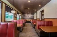Sandman Hotel Vernon - 3-Star