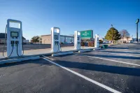 Quality Inn and Conference Center I-80 Grand Island - parking