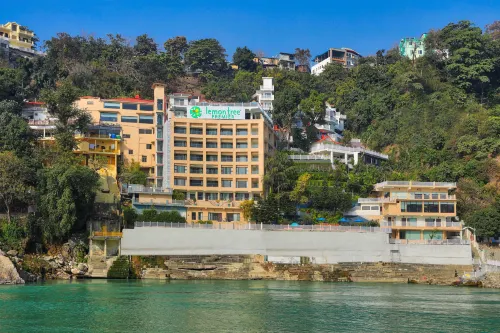 Lemon Tree Premier, Rishikesh - parking