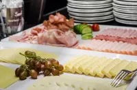 Hotel Mondschein - Breakfast